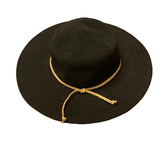 Callanan Accessories - Callanan Millinery European Designer, American Style classic wool blend hat